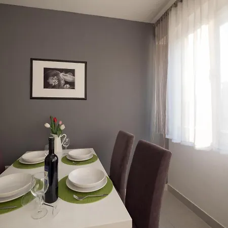 Gin Apartman Zadar Exterior photo